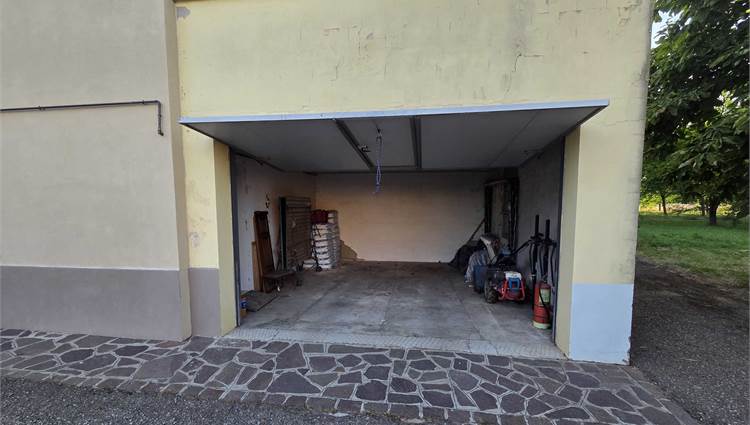 garage