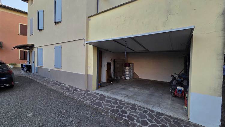 garage