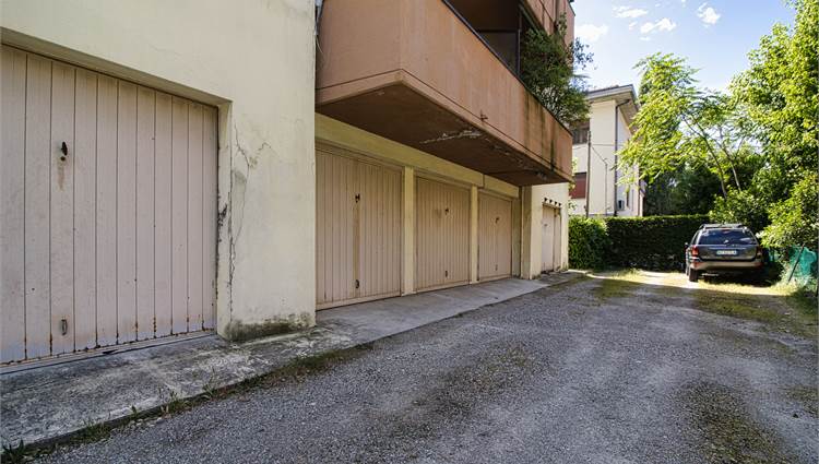 garage